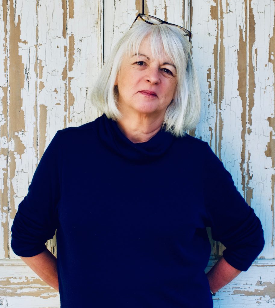 Tea Cooper, on her favourite bookstore HarperCollins Australia