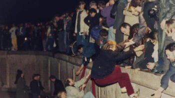 “30 Years Later: Another View of the Fall of the Berlin Wall”–Victor Grossman, via Portside