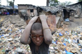 Bad data to promote decline of poverty: Counterfire reviews “The Lie of Global Prosperity”