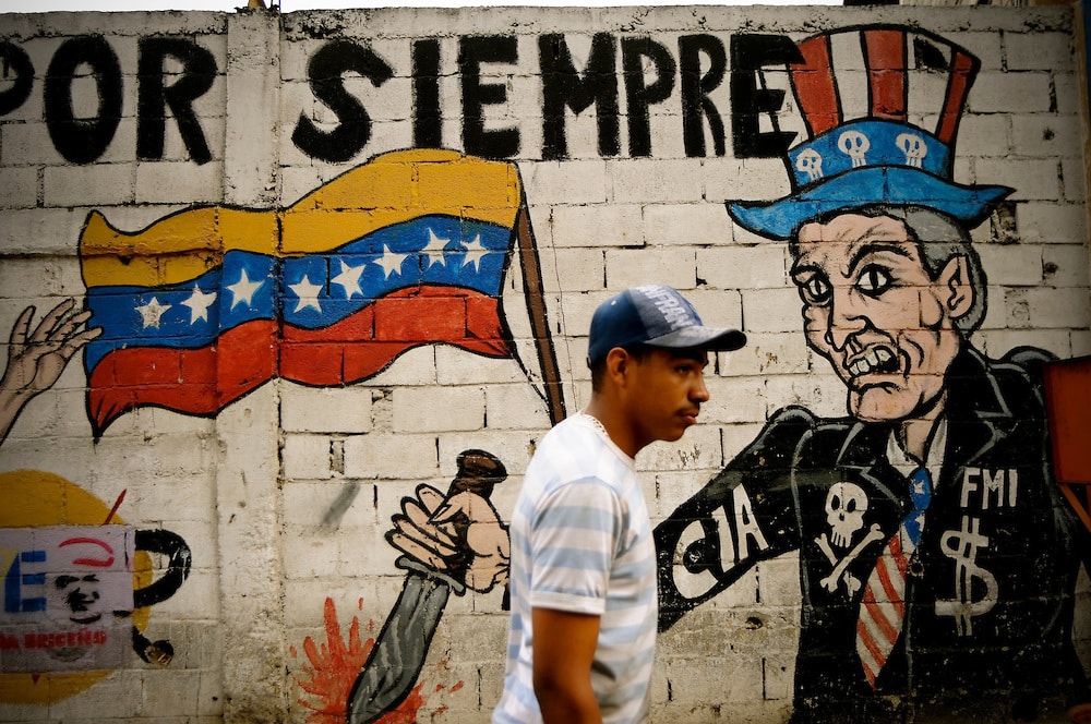 744 endnotes, endless proof of destructive US policies in Venezuela (<em>Extraordinary Threat</em> reviewed in ‘Latin American Politics and Society’)