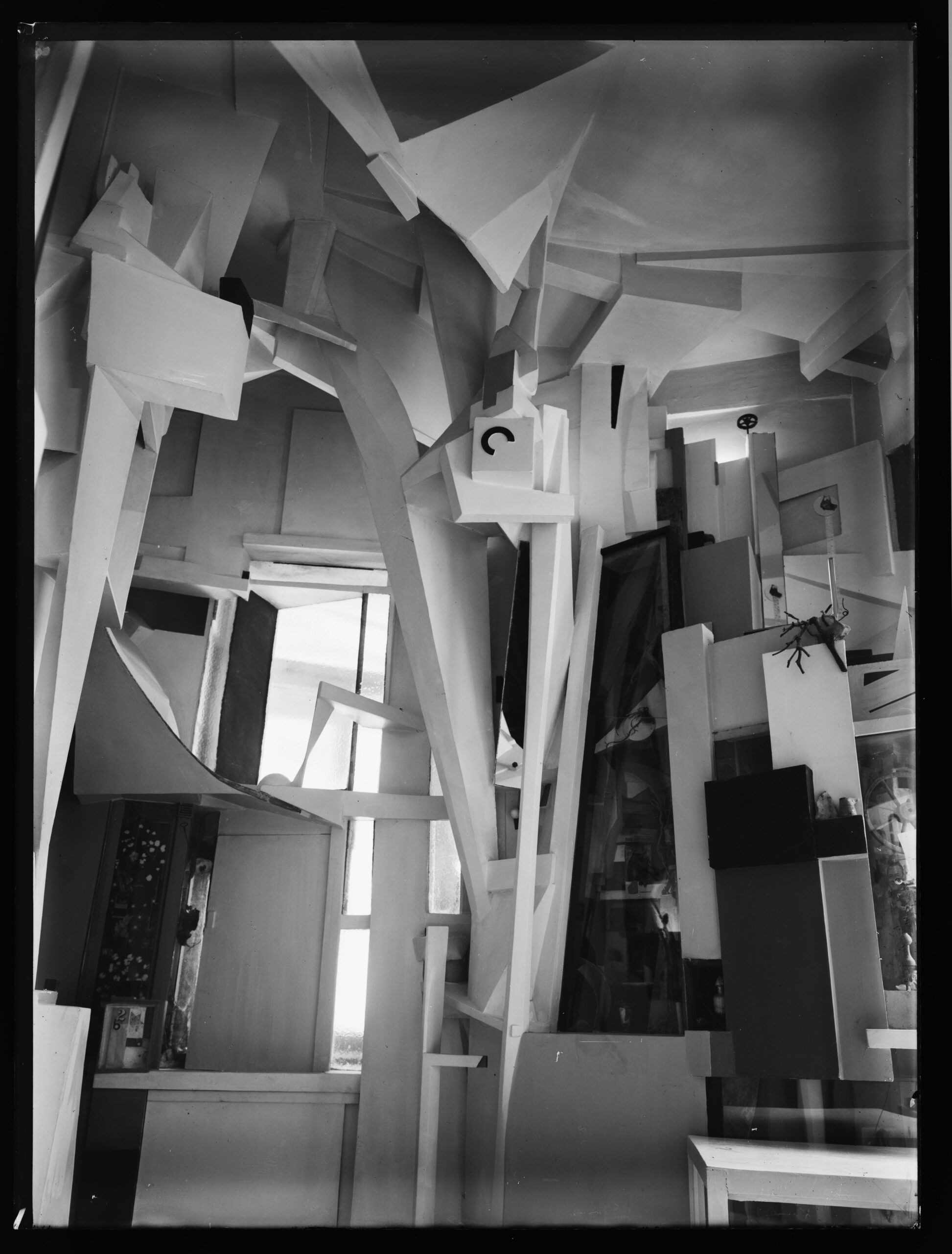 Kurt Schwitters, Hanover Merzbau, early 1930s